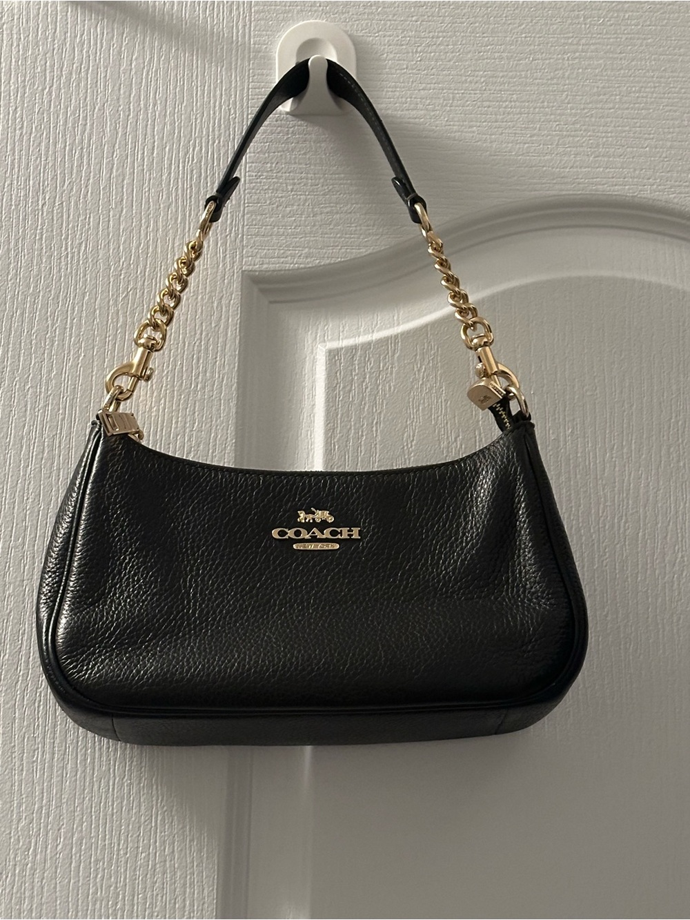 Coach Black Leather Teri Shoulder Bag with Gold Chain Strap